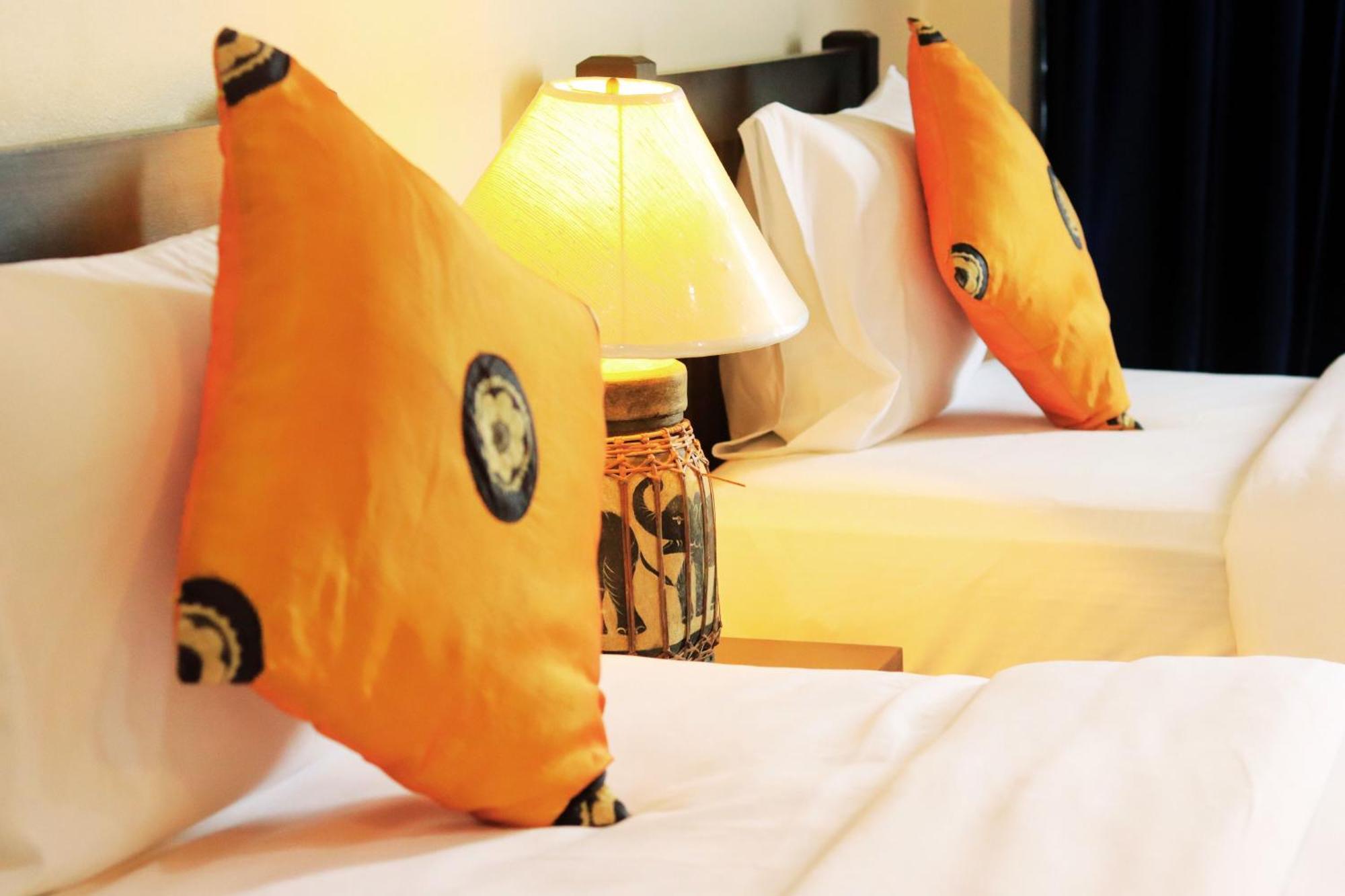 Harmony Patong Hotel Exterior photo